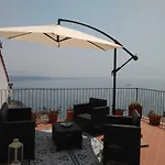Nyaraló L'azzurro E Il Blu'