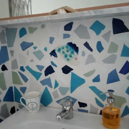 بيت للعطل L'azzurro E Il Blu' *